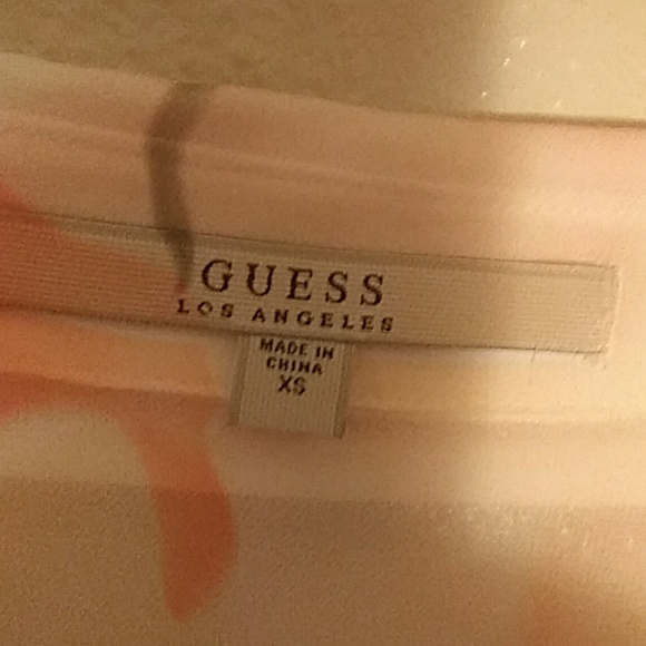 Guess button up blouse size xsmall - Picture 2 of 7